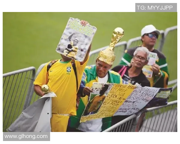 贝利传奇：从球场英雄到全球文化象征的伟大足迹